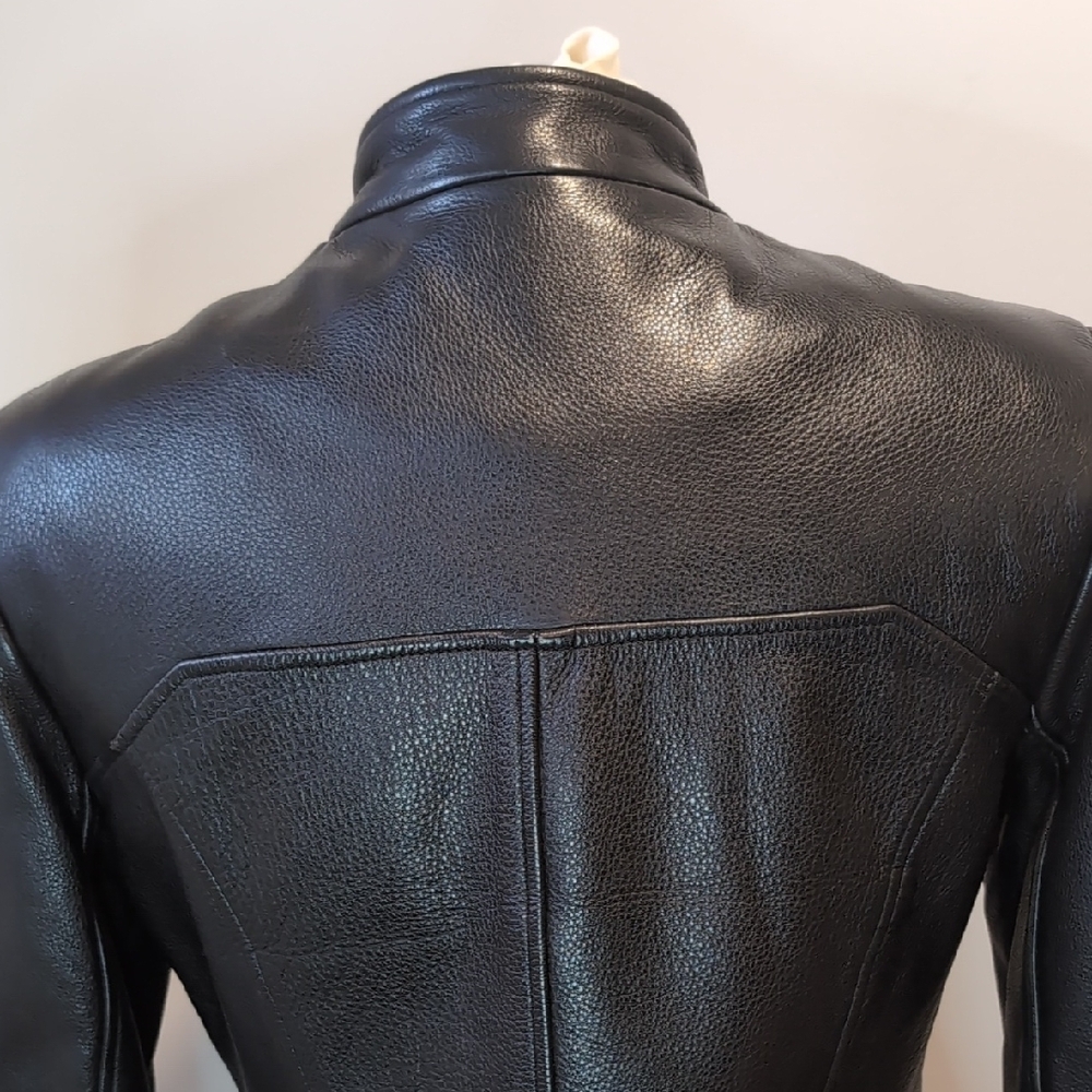 Vintage Danier Black Leather Zip-Front Fitted Jacket - Picture 4 of 14